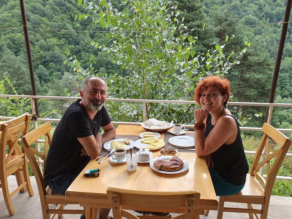 Roshka Guesthouse Gama In Khevsureti מראה חיצוני תמונה